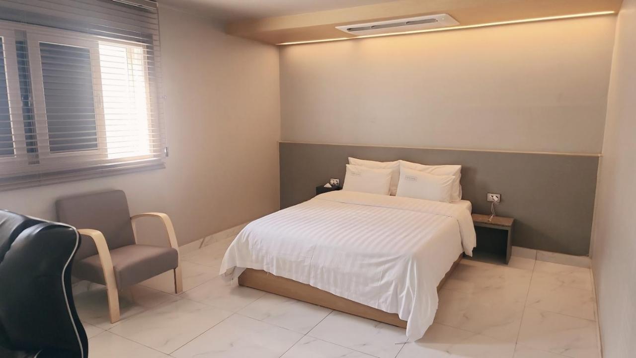Shire Hotel Busan Station Buitenkant foto